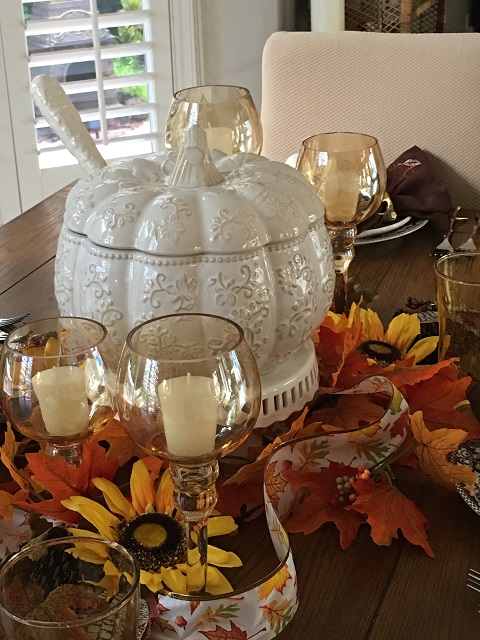 Blog - White pumpkin tablescape1