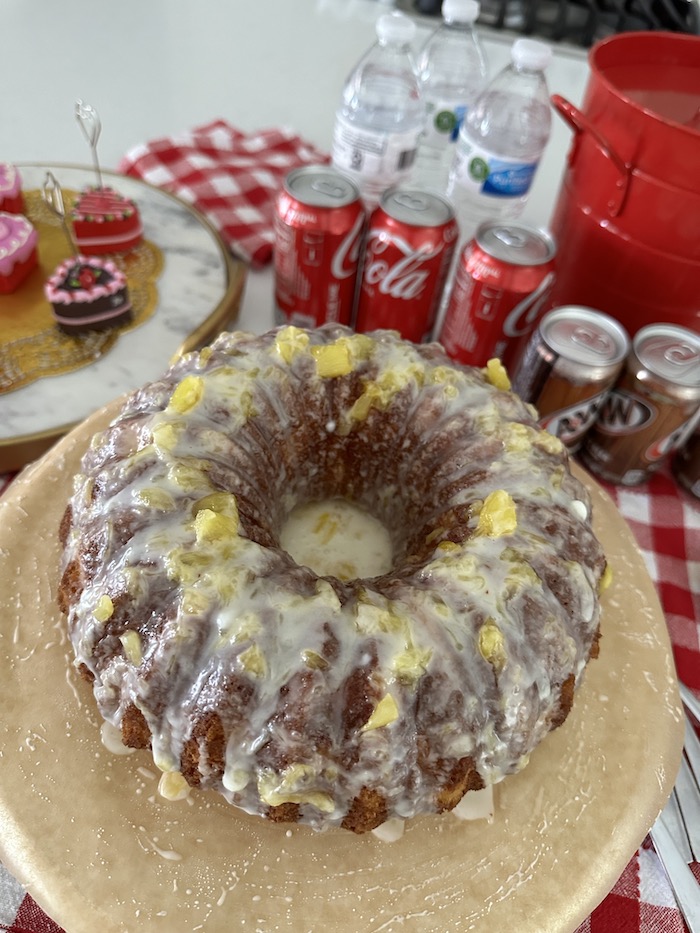 desserts pineapple bundt cake