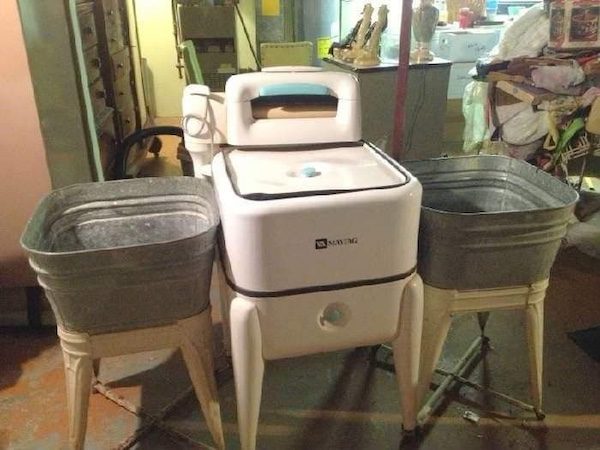 Maytag washer and rinse tubs